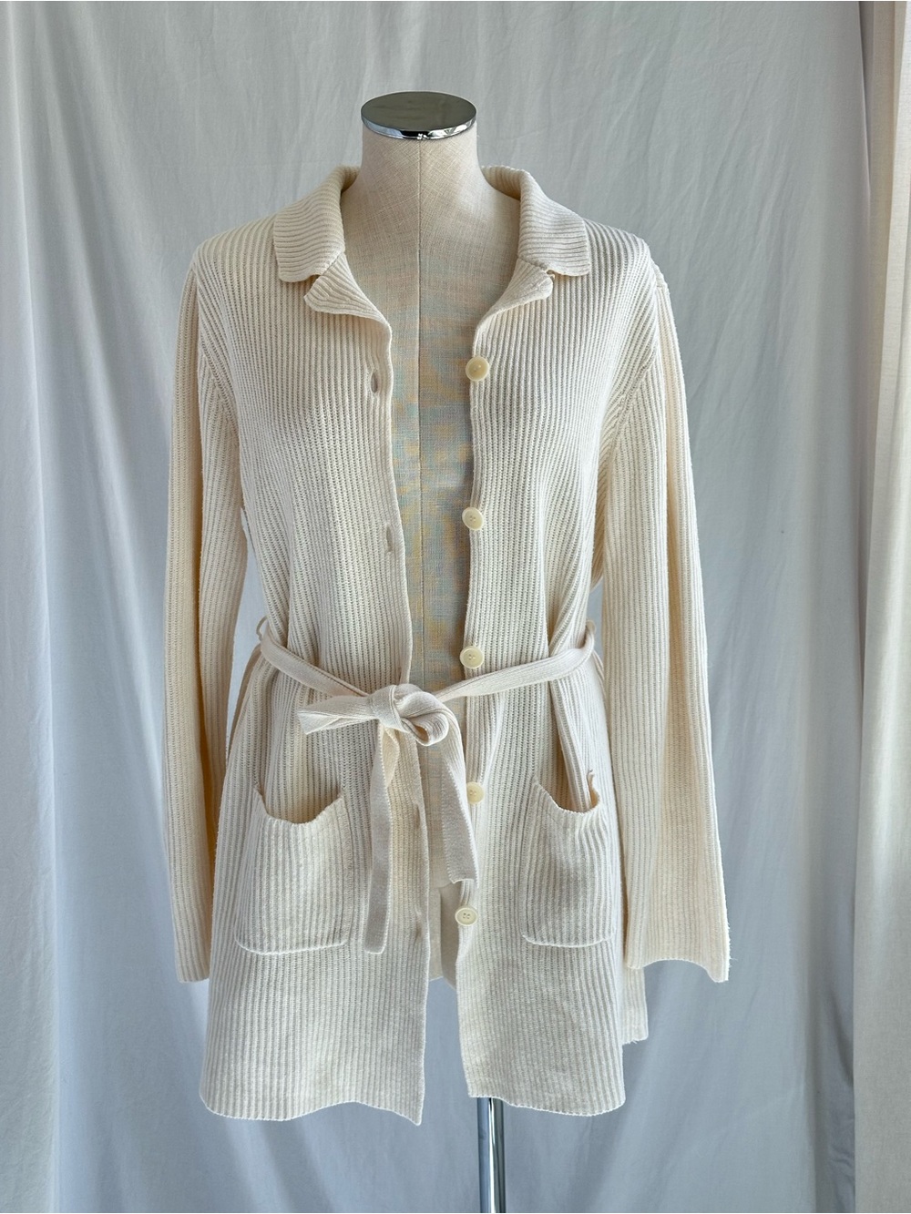 SOLD Liz Claiborne 90s Cream Button Knit Sweater Cardigan w/ Belt Tie - Picture 3 of 13